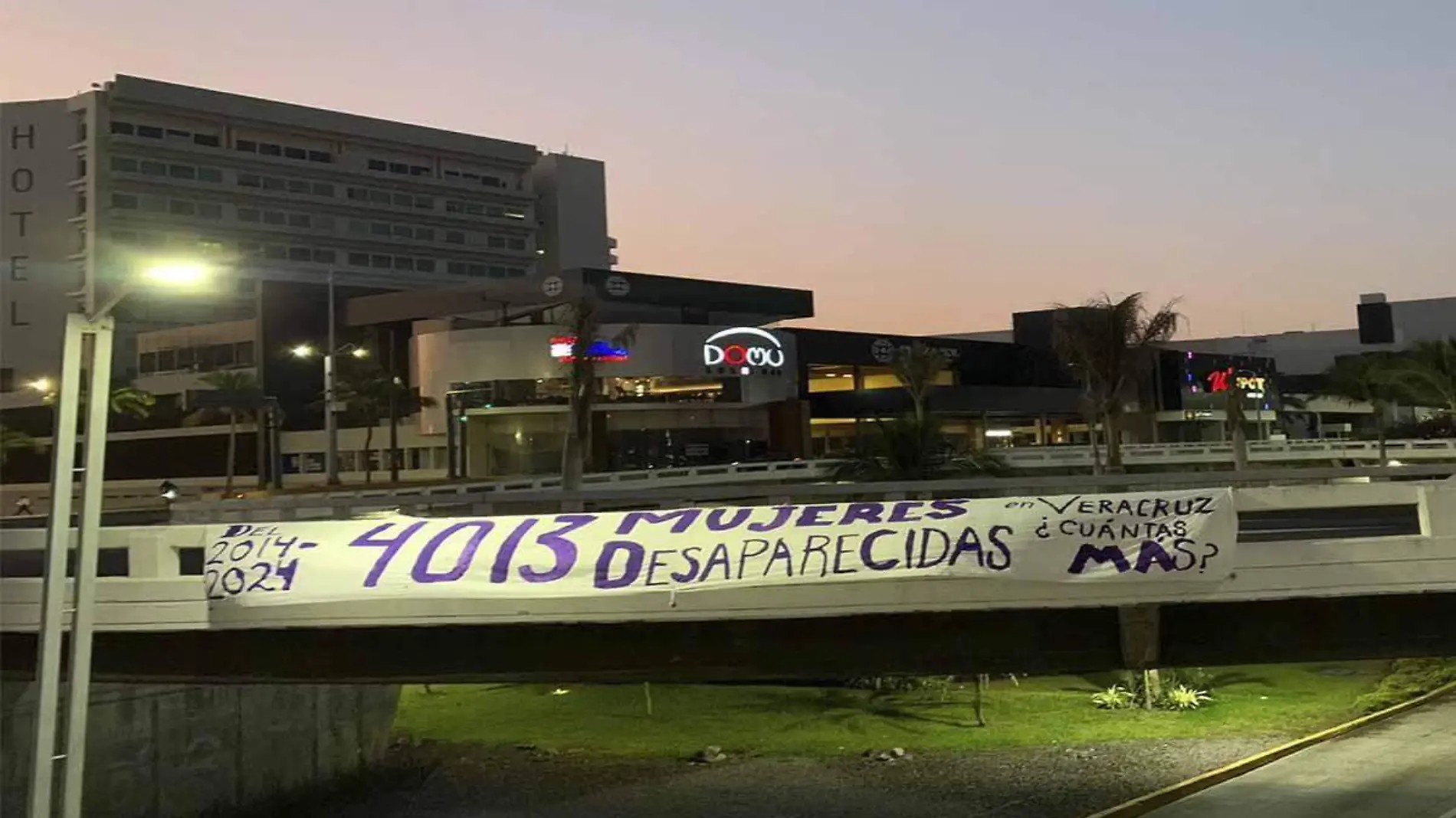 Mantas de colectivos feministas en Veracruz